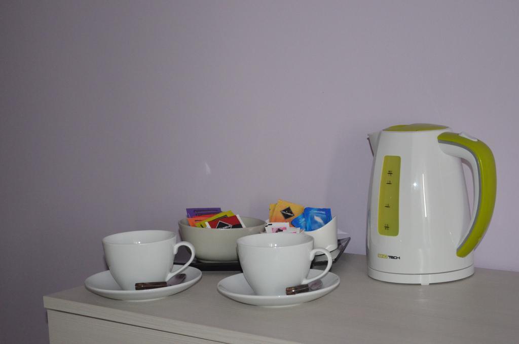 Lambruschini 69 Bed and Breakfast Fiumicino Pokój zdjęcie